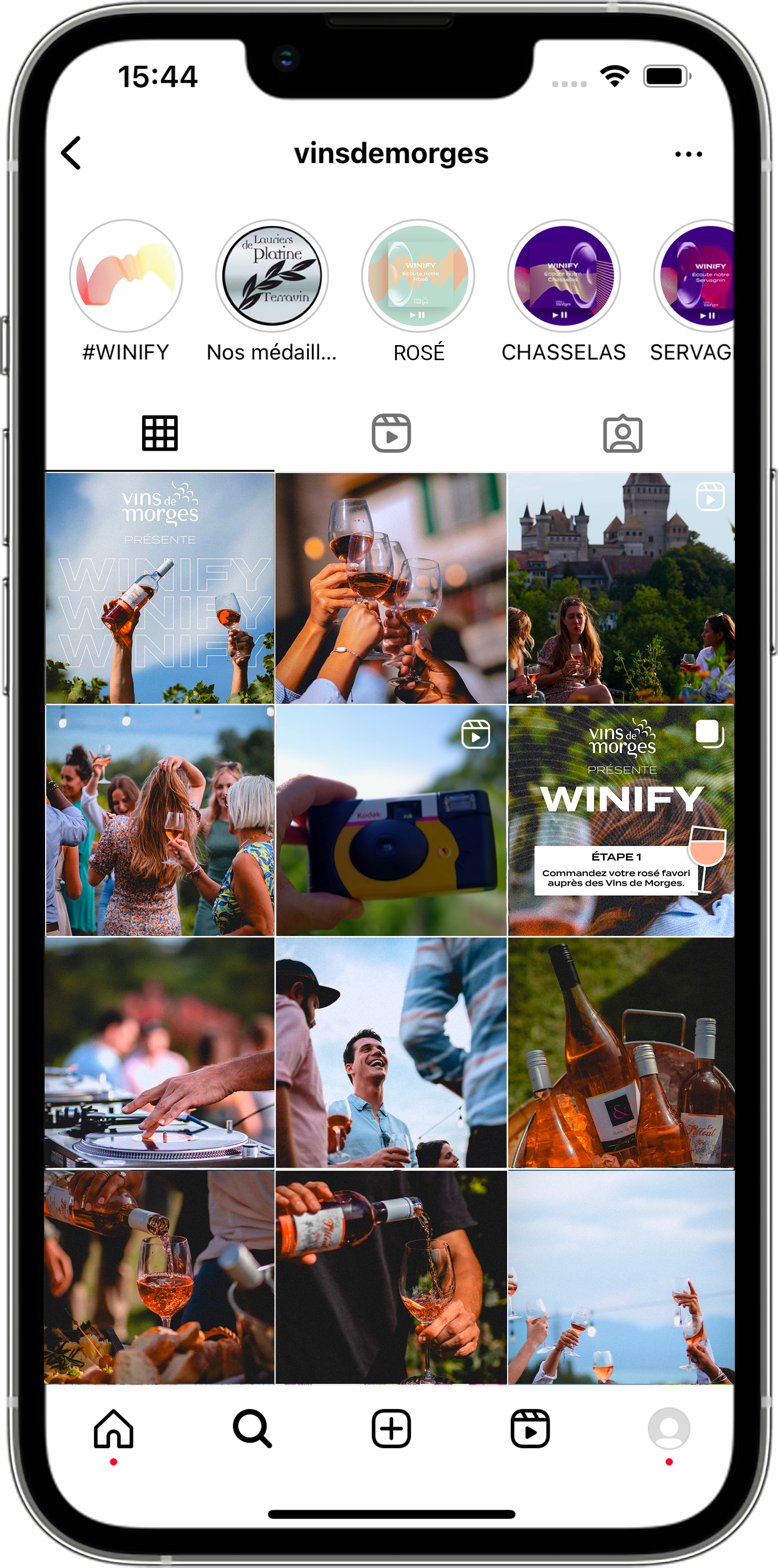 Image de la campagne Winify en ligne et hors ligne des vins de Morges réé par l'agence de communication bilingue numéro 10.