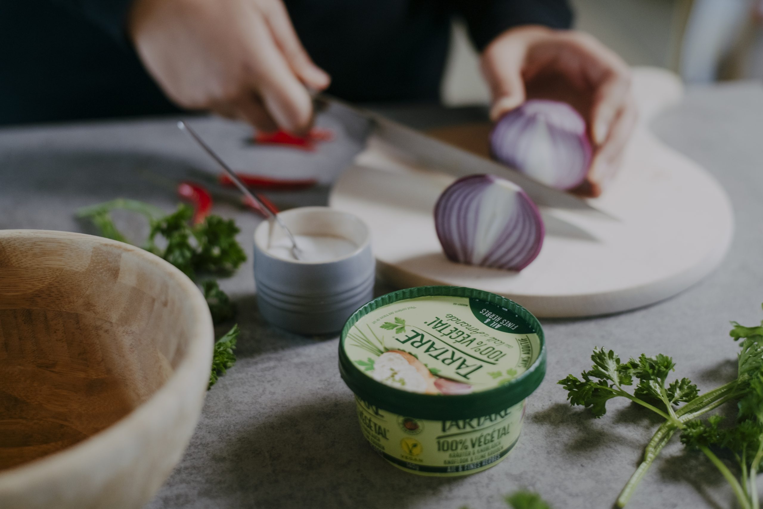 Campagne digitale et marketing d’influence de l'agence de communication bilingue Numéro10 pour la marque Tartare 100% Végétal de Savencia.